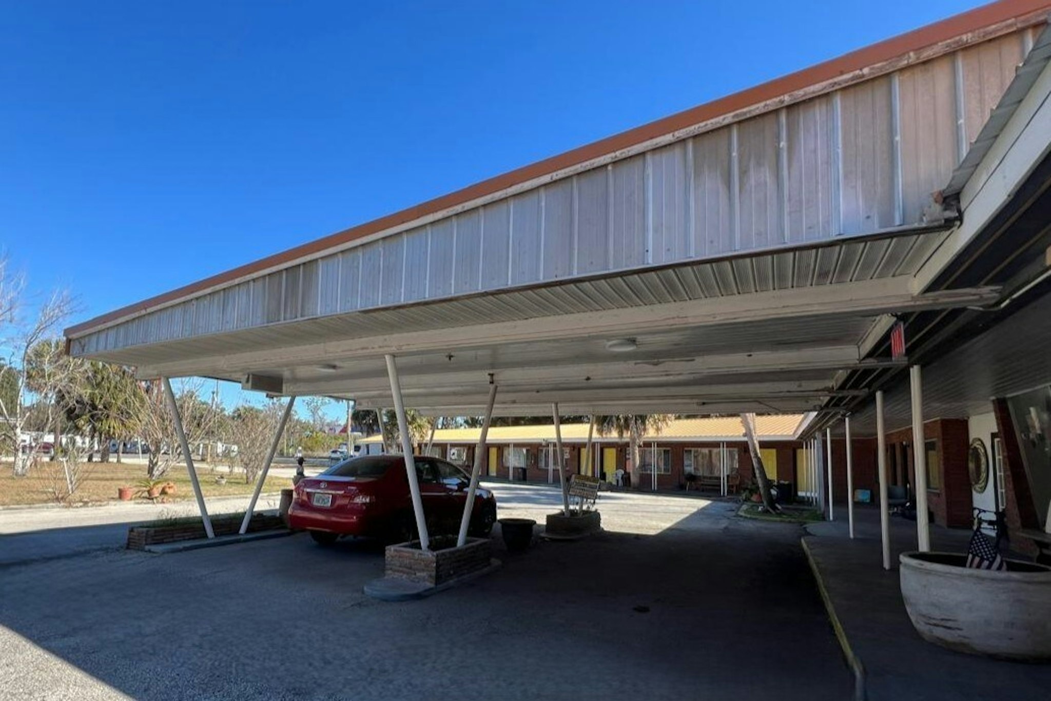 cross city motel