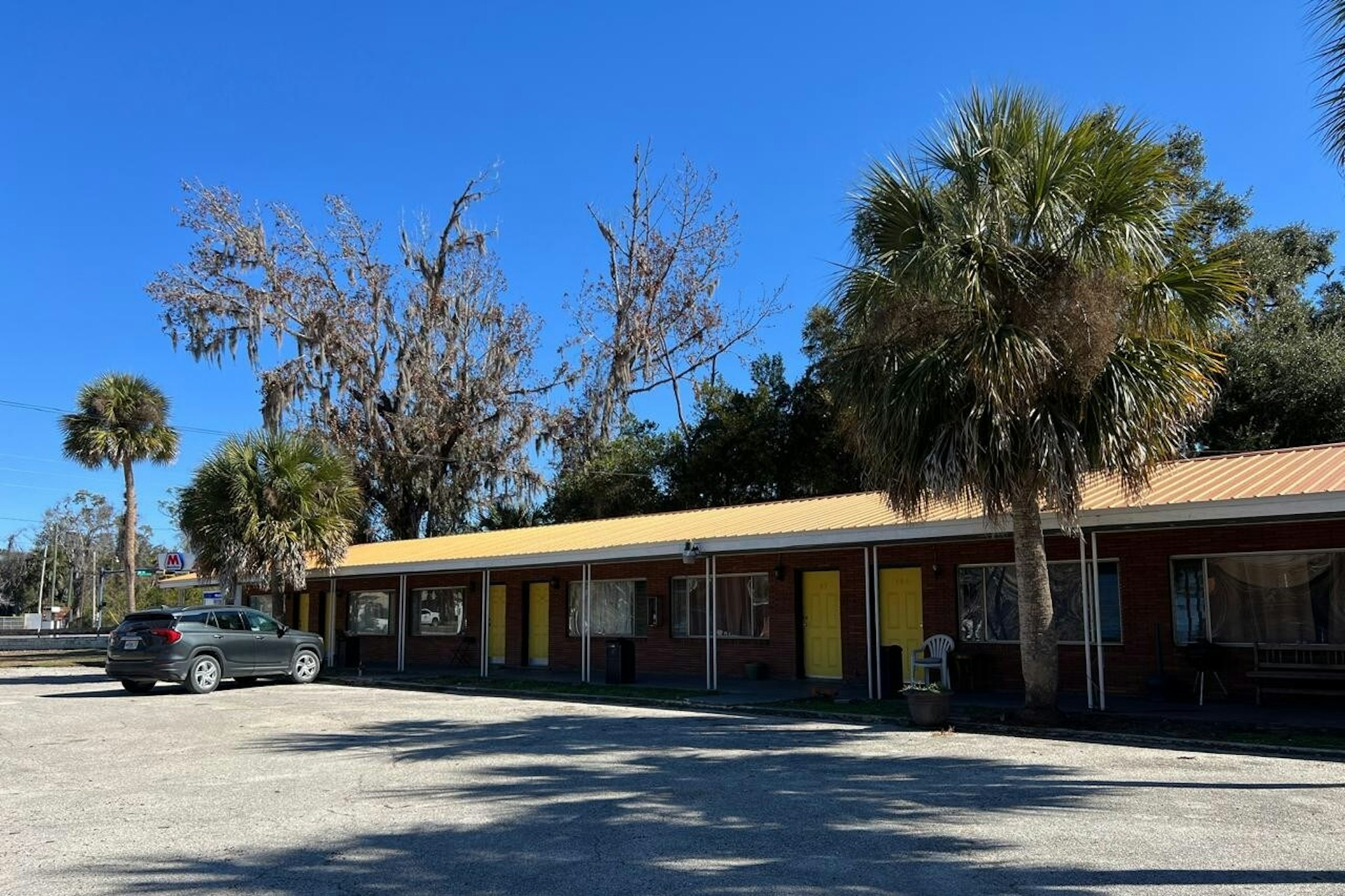 cross city motel
