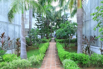 anton white villas resort