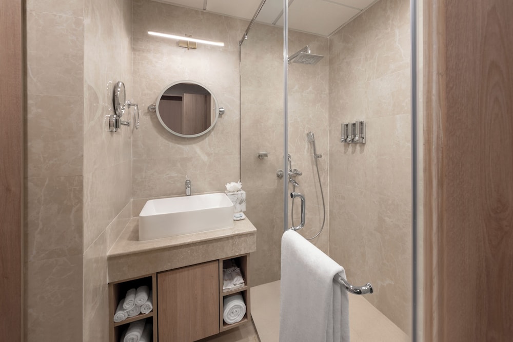 welcomhotel by itc hotels bodh gaya hotel and convention centre