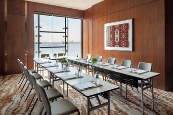 swissotel corniche park towers doha