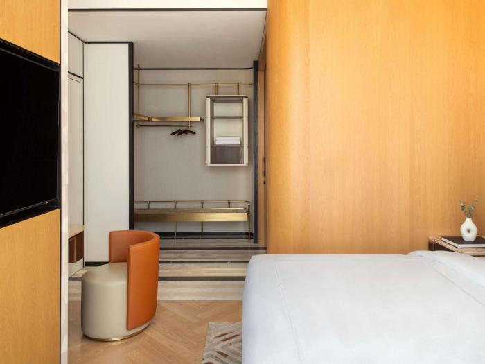 swissotel corniche park towers doha