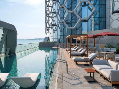 swissotel corniche park towers doha