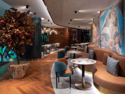 swissotel corniche park towers doha