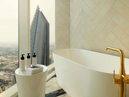 swissotel corniche park towers doha