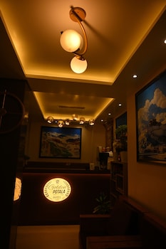 hotel golden potala