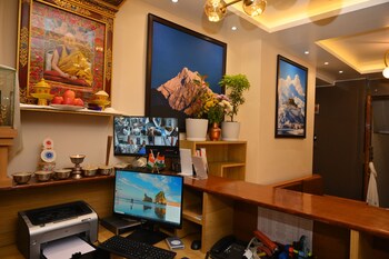 hotel golden potala