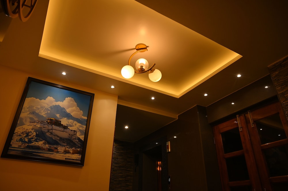 hotel golden potala