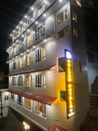 Hotel Golden Potala,,3 star