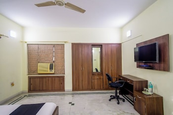 Captain's Home Stay,,2 star