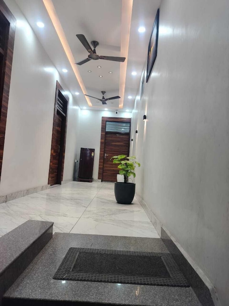 hotel river view panipat