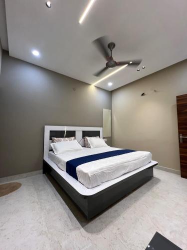 Hotel River View Panipat,,2 star