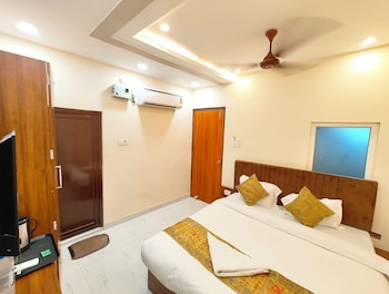 hotel bnandk grand varanasi