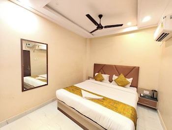 hotel bnandk grand varanasi