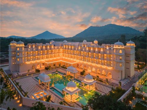 Wyndham Grand Udaipur Fateh Sagar Lake,,5 star
