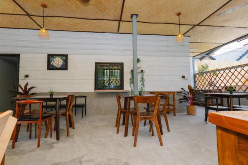 charung by the sea