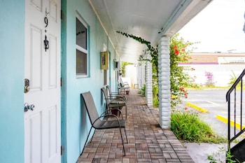 Siesta Motor Inn By Townhouse Kennedy Space Center Titusville I 95,,0 star