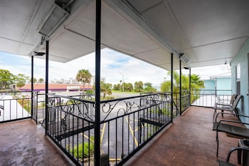Siesta Motor Inn By Townhouse Kennedy Space Center Titusville I 95,,0 star