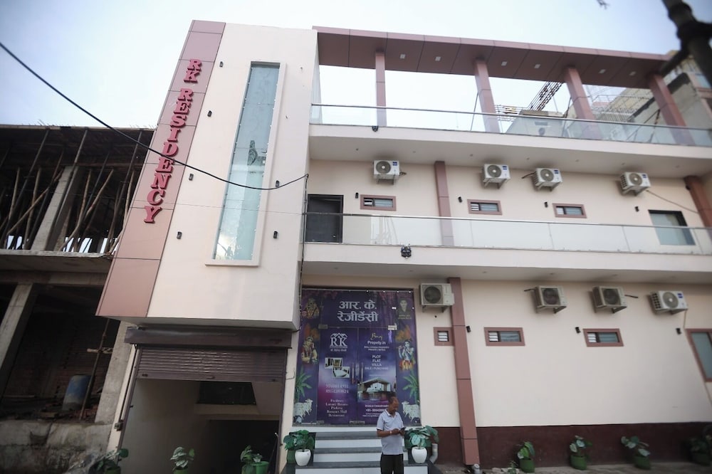 hotel r k residency near bihariji mandir