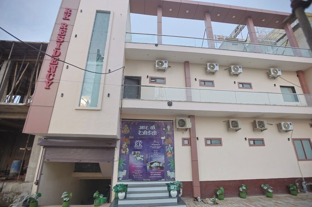 hotel r k residency near bihariji mandir