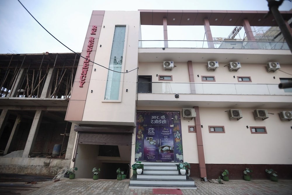 hotel r k residency near bihariji mandir
