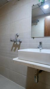 artus inn midc andheri east mumbai