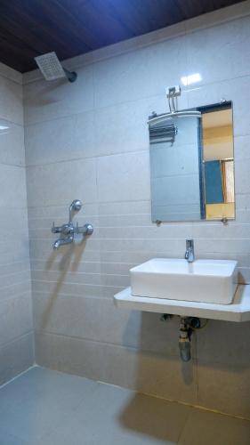 artus inn midc andheri east mumbai