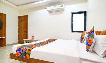 hotel shree nakoda paradise
