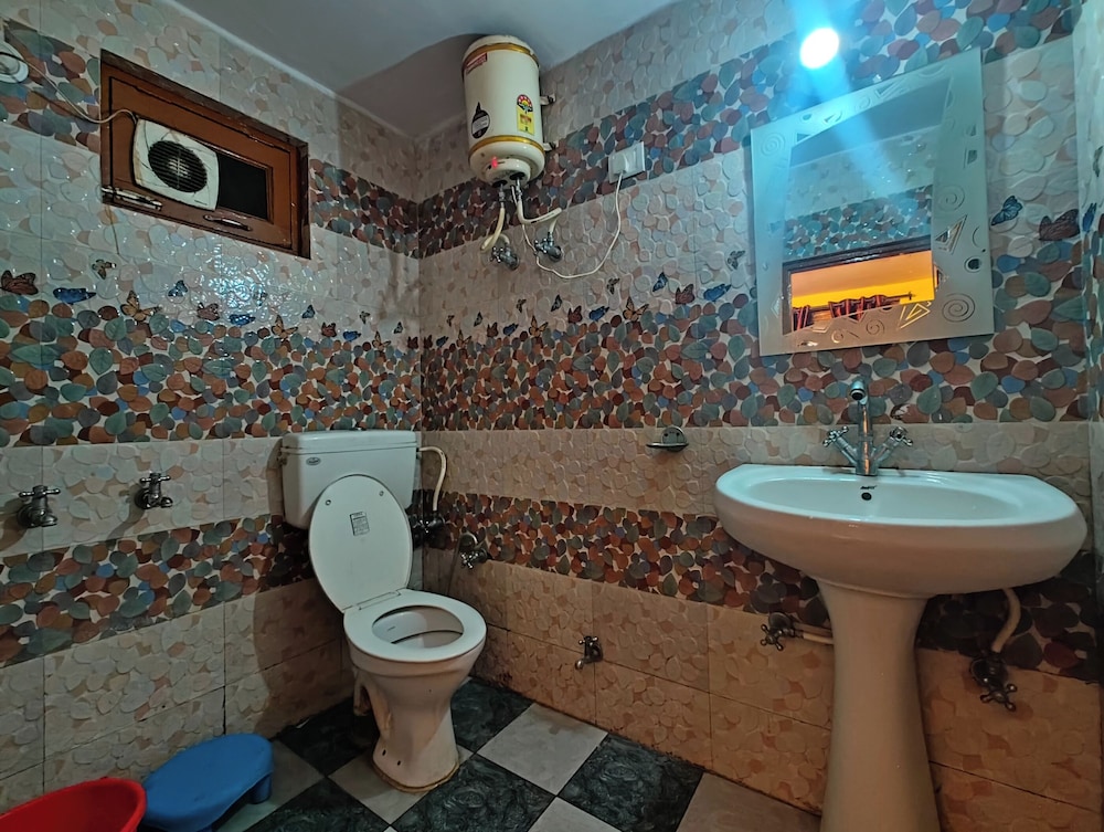 nainital hotel c residency