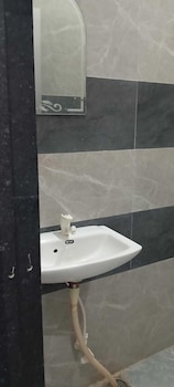 kanak hotel and restaurant