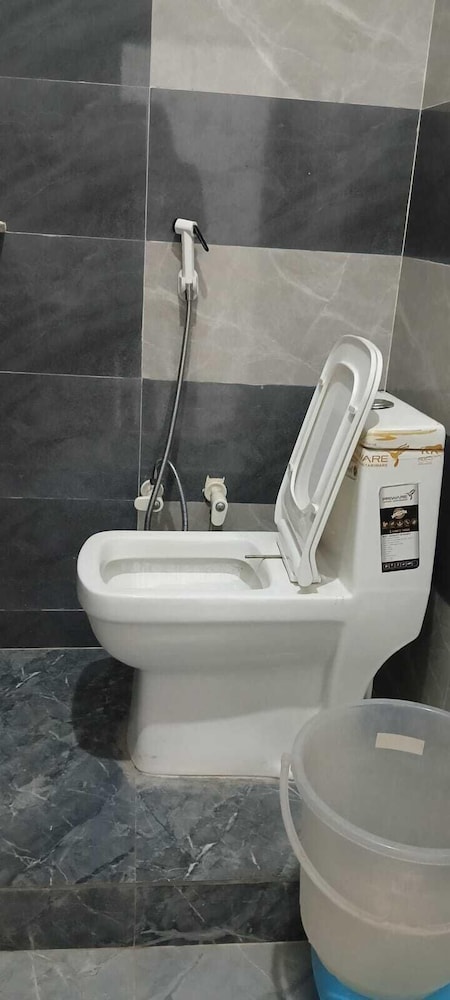 kanak hotel and restaurant