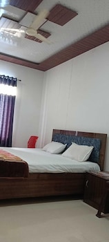 kanak hotel and restaurant