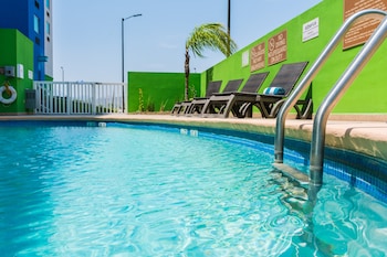 Holiday Inn Express Saltillo Zona Aeropuerto By Ihg,Ramos Arizpe>>Arteaga,3 star