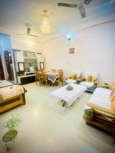 Rudra Homestay,,3 star