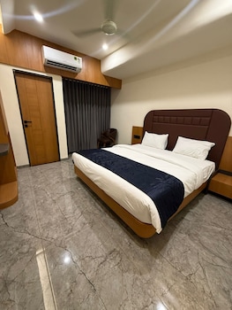 the malay comfort hotel dwarka residency