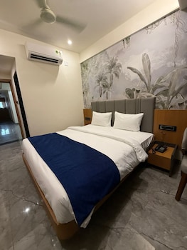 the malay comfort hotel dwarka residency