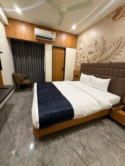 the malay comfort hotel dwarka residency