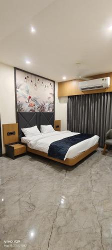 the malay comfort hotel dwarka residency