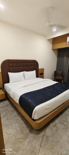 the malay comfort hotel dwarka residency