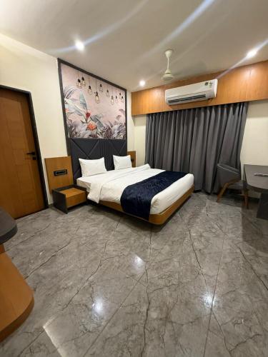 the malay comfort hotel dwarka residency
