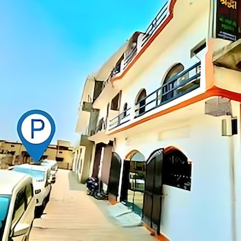 hotel shraddha palace