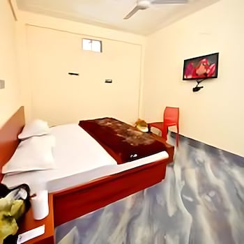 hotel shraddha palace