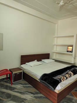 hotel shraddha palace