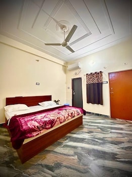 hotel shraddha palace