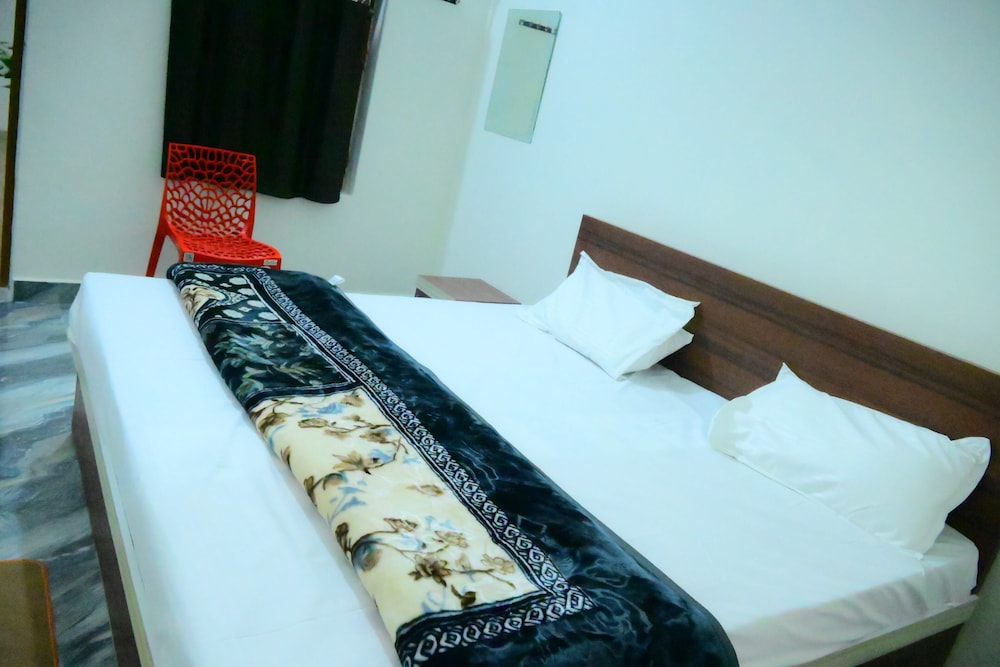 hotel shraddha palace