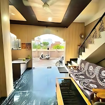 hotel shraddha palace