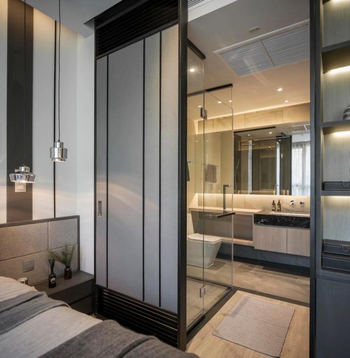 sea view room great location n