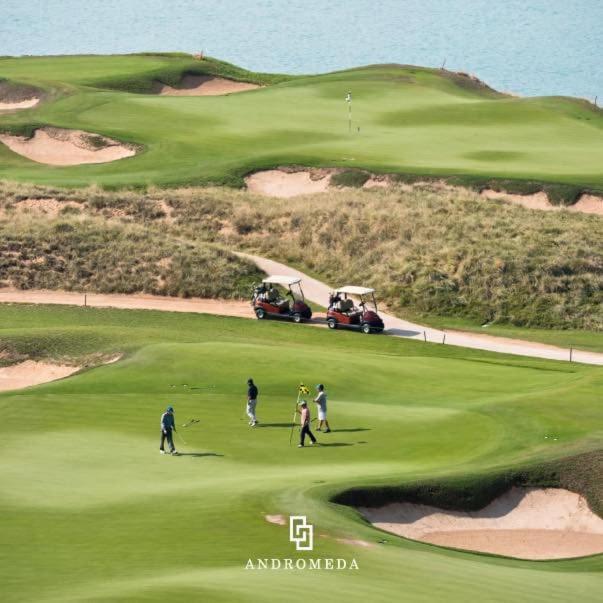 sea view room great location n