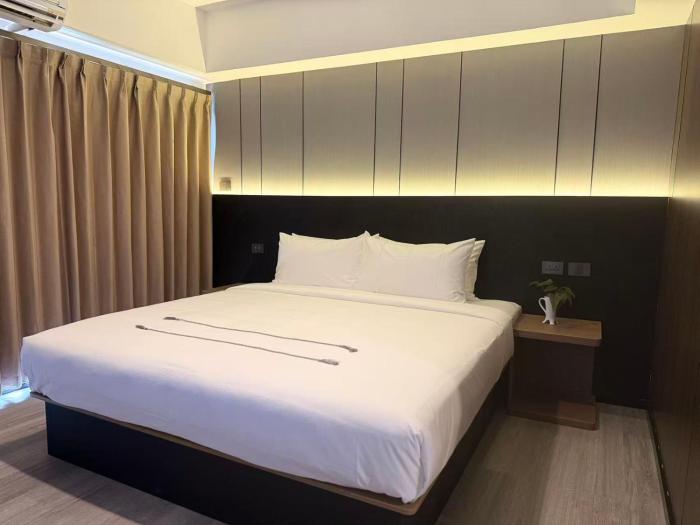 x hotel pattaya