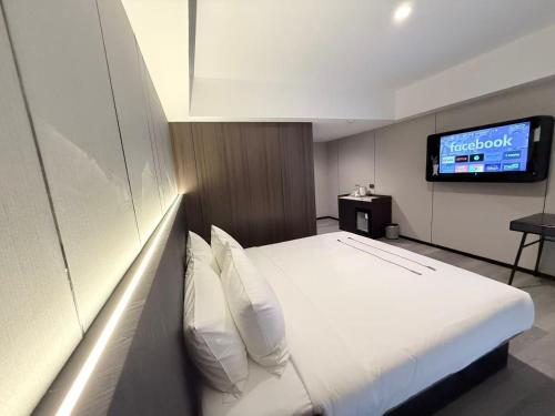 x hotel pattaya